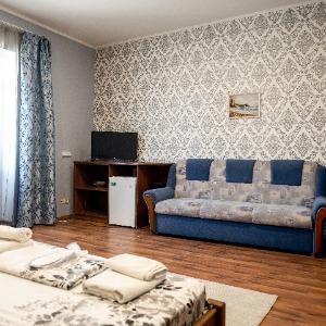 Hotel Lucky House
