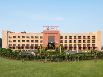 Гостиница Ramada Encore By Wyndham Statue Of Unity