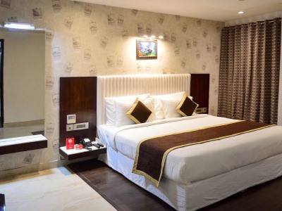 Гостиница Oyo 7130 Broadway Inn