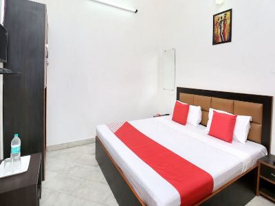 Гостиница Oyo 16960 Atithi Residency