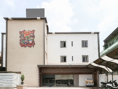 Гостиница Oyo 16670 Aradya Executive