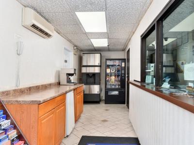 Гостиница Americas Best Value Inn Long Island