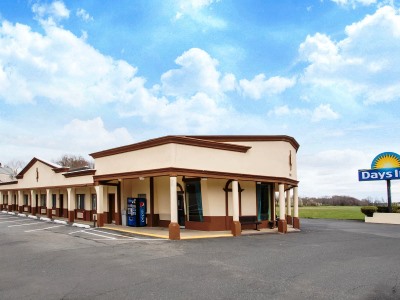 Гостиница Days Inn By Wyndham Wrightstown