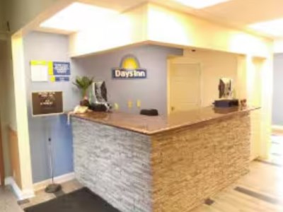 Гостиница Days Inn West Branch Iowa City Area