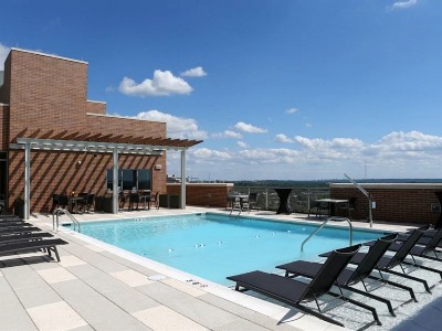 Hotel Global Luxury Suites At Park Crest Lofts
