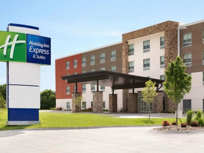 Гостиница Hi Exp Ste Cedar Springs-Grand Rapids N