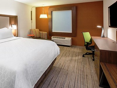 Гостиница Holiday Inn Express And Suites Parsons
