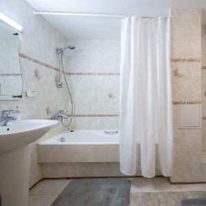 Apartments 5 Stars 2-room Apartment on Lenina avenue 83a