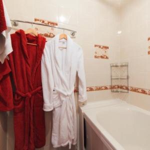 Apartments 5 Stars 2-room Apartment on 250th Anniversary of Chelyabinsk street 25