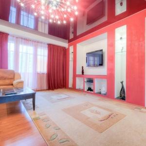 Apartments 5 Stars 2-room Apartment on 250th Anniversary of Chelyabinsk street 25 Red