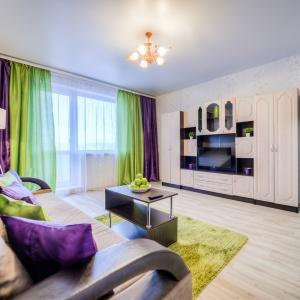 Apartments 5 Stars 2-room Apartment on Bratyev Kashirinykh 95