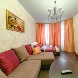 Apartments 5 Stars 1-room Apartment on Musy Dzhalilya street 18