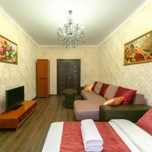 Apartments 5 Stars 1-room Apartment on Musy Dzhalilya street 18