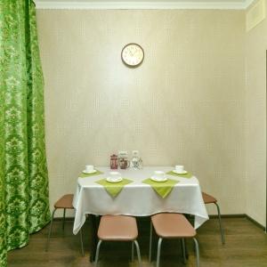 Apartments 5 Stars 1-room Apartment on Musy Dzhalilya street 18