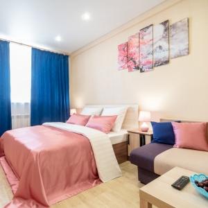 Apartments 5 Stars 1-room Apartment on Lenina street 48 Sakura Color