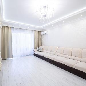 Hotel 5 Stars 3-room Apartment on Chicherina street 37
