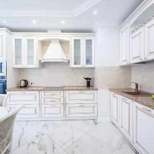 Hotel 5 Stars 3-room Apartment on Chicherina street 37
