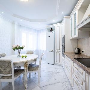 Hotel 5 Stars 3-room Apartment on Chicherina street 37