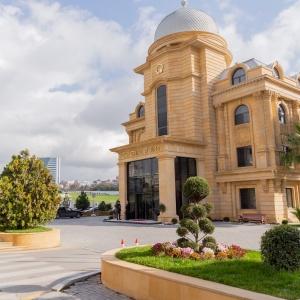 The Central Point Hotel Baku