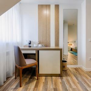 Nine Rooms Hotel