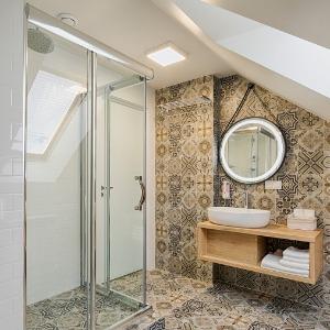 Nine Rooms Hotel