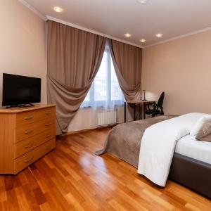 Apartments 5 Stars 3-room Apartment on Molokova street 1/3