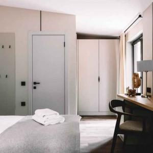 Hotel Neshalashi