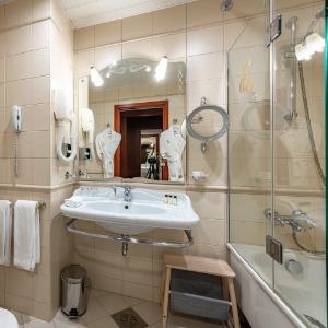 Grand Hotel Emerald