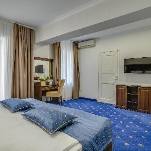 Bristol Hotel