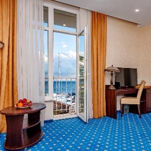 Bristol Hotel