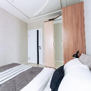 Apartments 5 Stars 3-room Apartment 26 Syezda KPSS 8