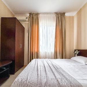 Hotel Dinastiia