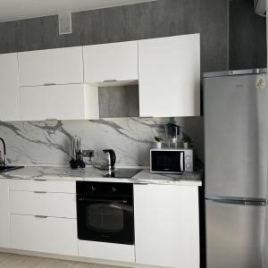 Apartments 5 Stars 2-room Apartment on Geroya Rossii Yakovleva street 13