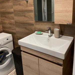 Apartments 5 Stars 2-room Apartment on Geroya Rossii Yakovleva street 13