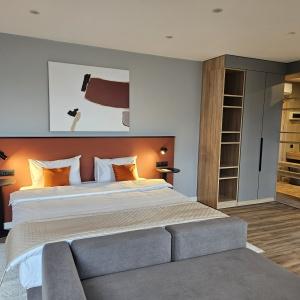 25/7 Zanevsky Hotel