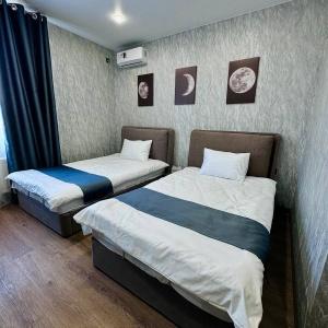 Moon Apartments