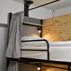 Hostel 44