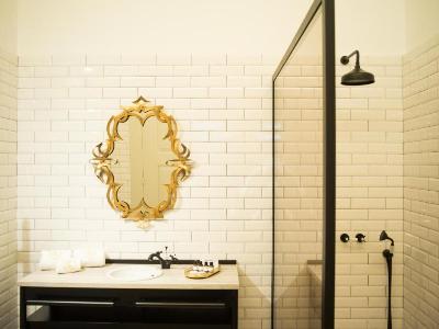 Hotel Torel Royal Court