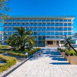 Apart-Hotel on Luchezarnaya