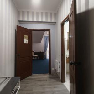 Hotel John Hughes