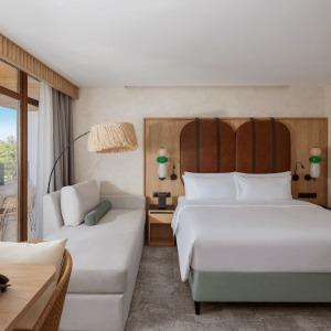 Hotel Funf Luxury Resort & Spa Miracleon