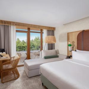 Hotel Funf Luxury Resort & Spa Miracleon