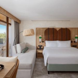Hotel Funf Luxury Resort & Spa Miracleon