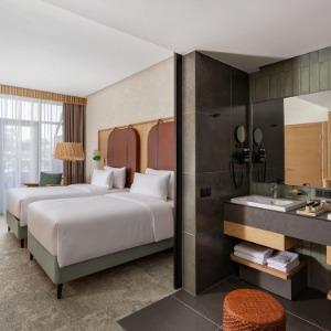 Hotel Funf Luxury Resort & Spa Miracleon