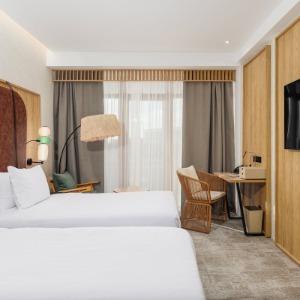 Hotel Funf Luxury Resort & Spa Miracleon