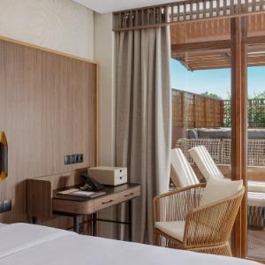 Hotel Funf Luxury Resort & Spa Miracleon
