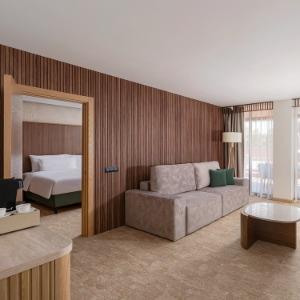Hotel Funf Luxury Resort & Spa Miracleon