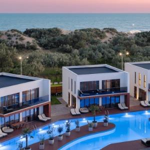 Hotel Funf Luxury Resort & Spa Miracleon