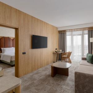 Hotel Funf Luxury Resort & Spa Miracleon