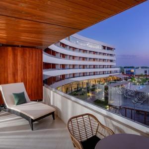 Hotel Funf Luxury Resort & Spa Miracleon